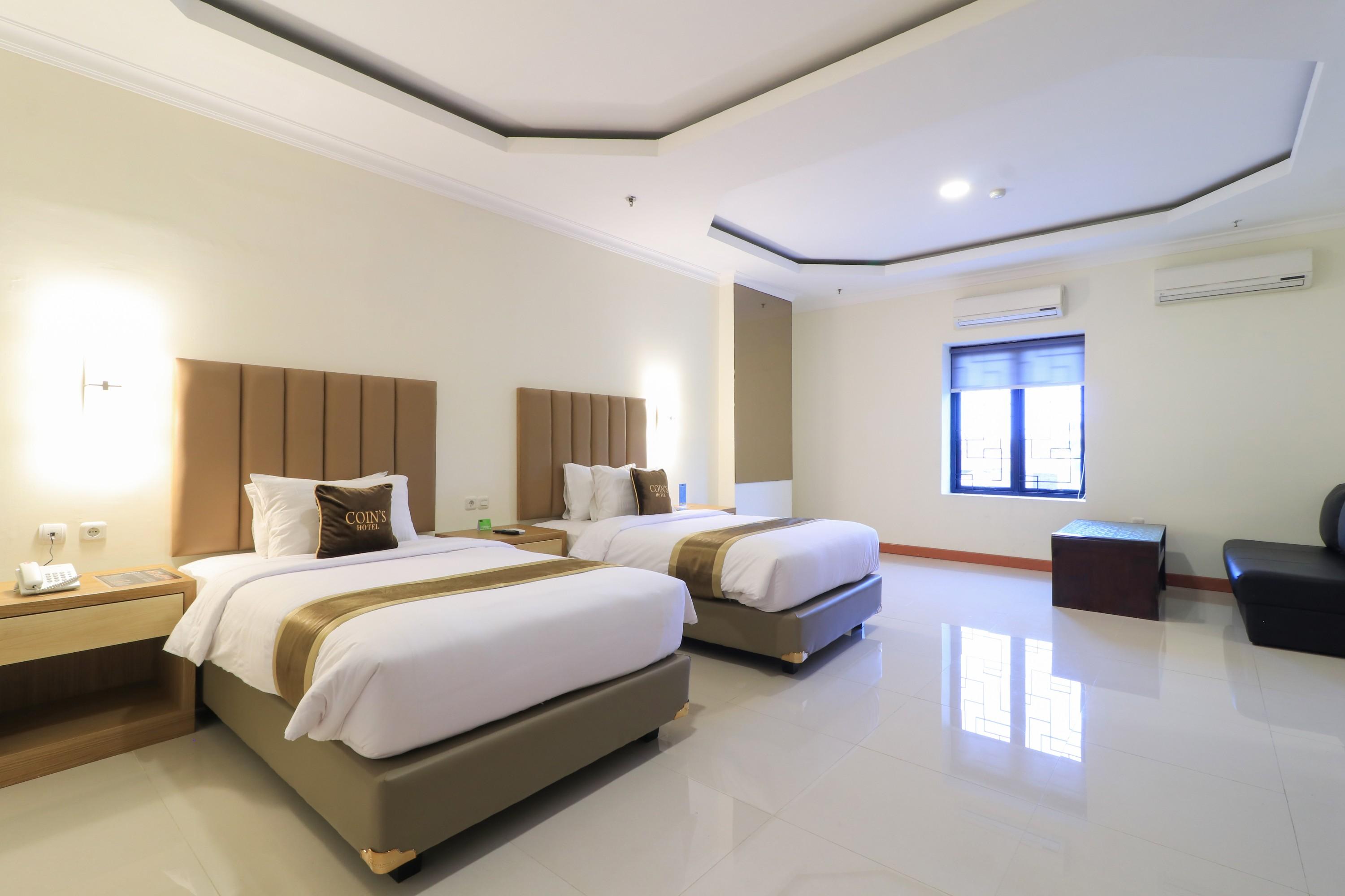 Coins Hotel Jakarta Luaran gambar