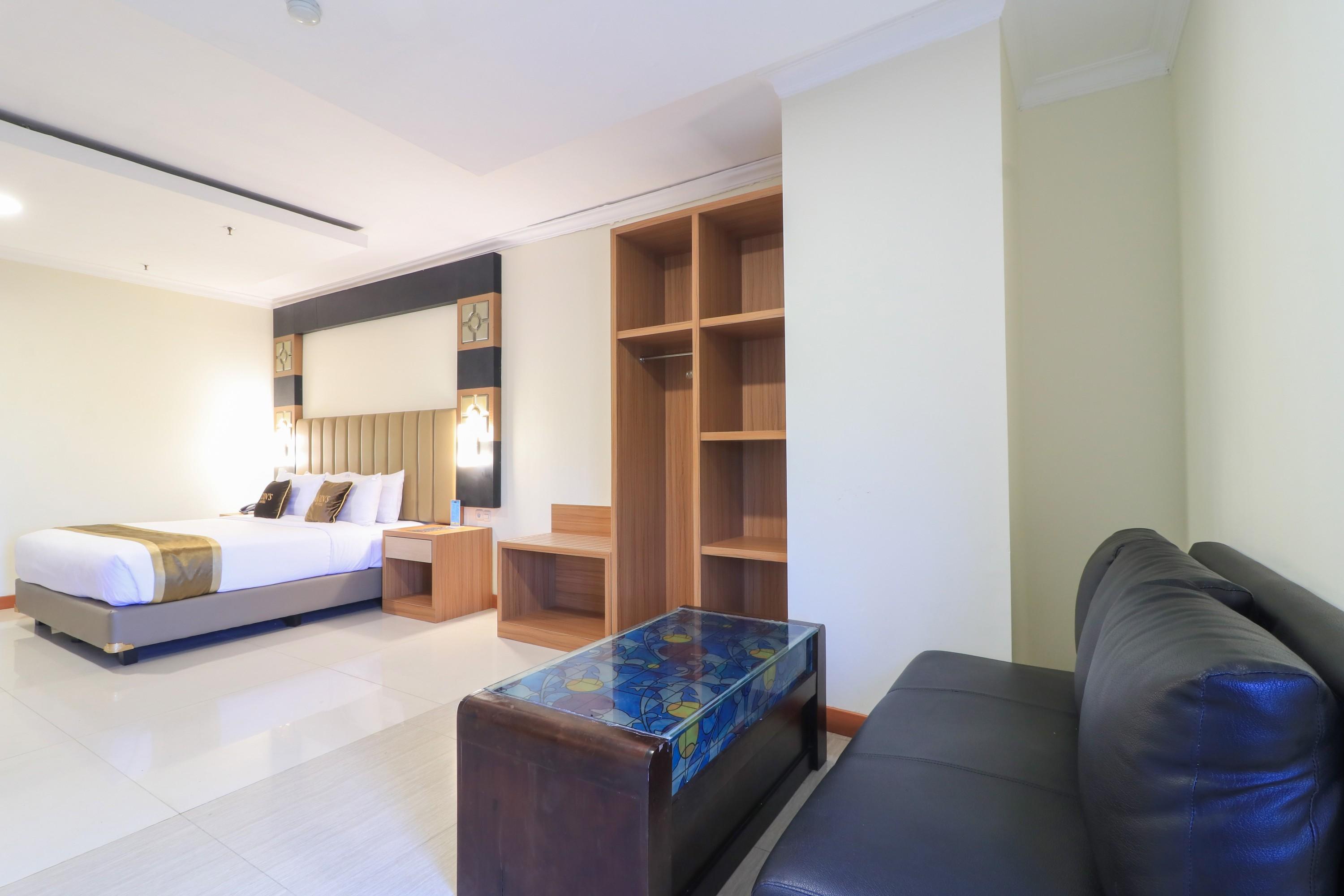 Coins Hotel Jakarta Luaran gambar
