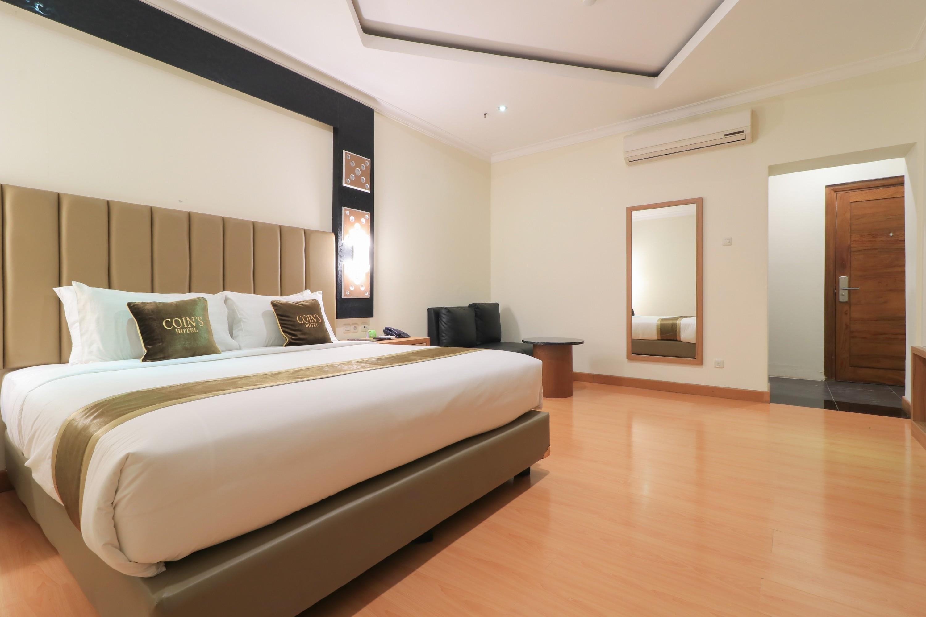 Coins Hotel Jakarta Luaran gambar