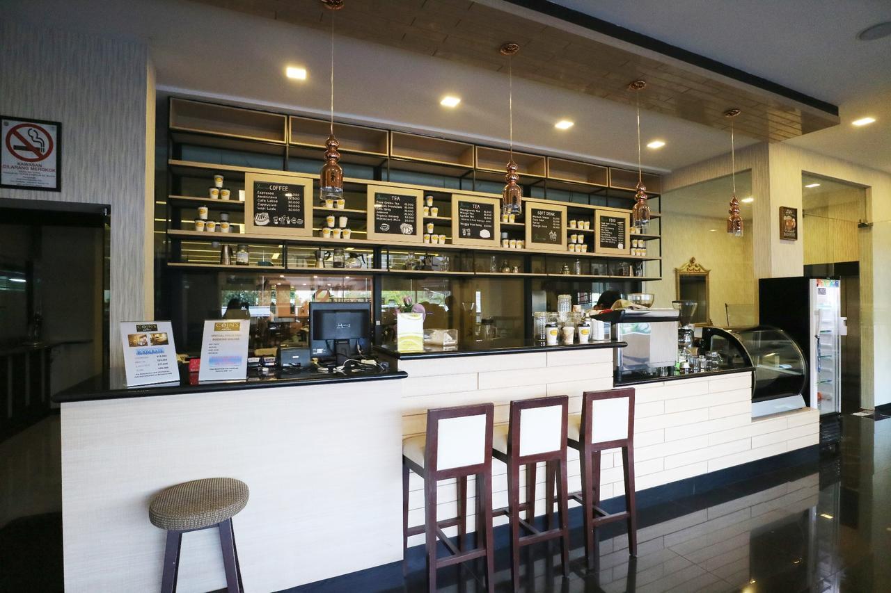 Coins Hotel Jakarta Luaran gambar