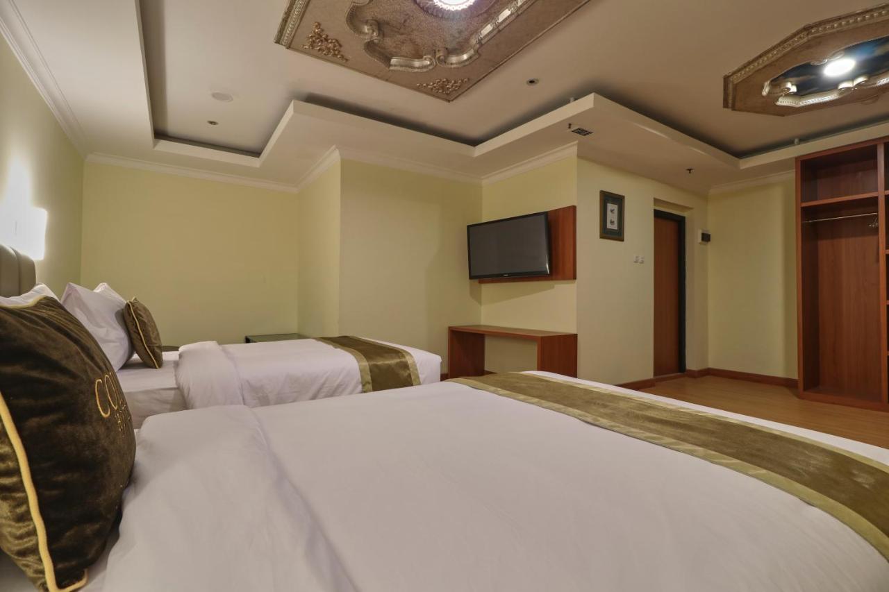 Coins Hotel Jakarta Luaran gambar