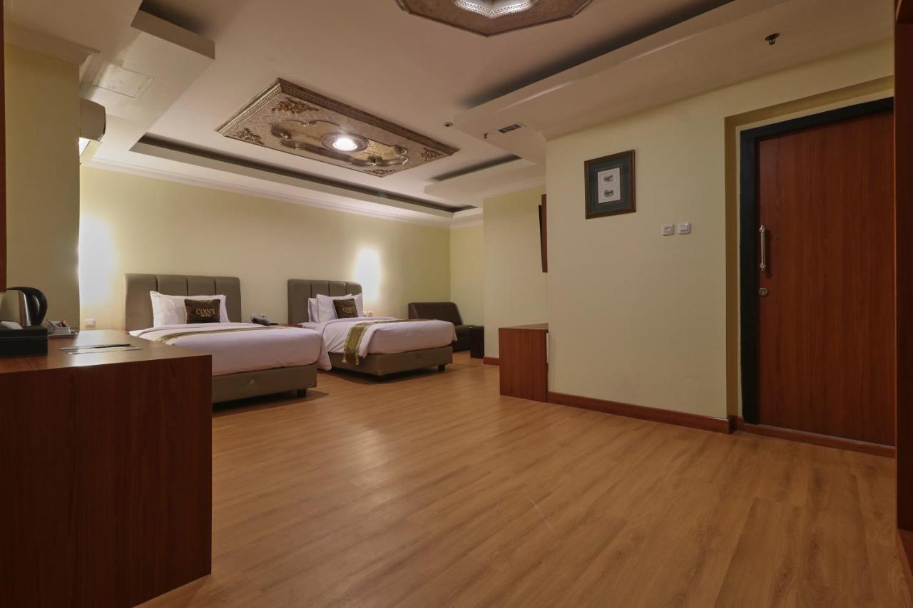 Coins Hotel Jakarta Luaran gambar