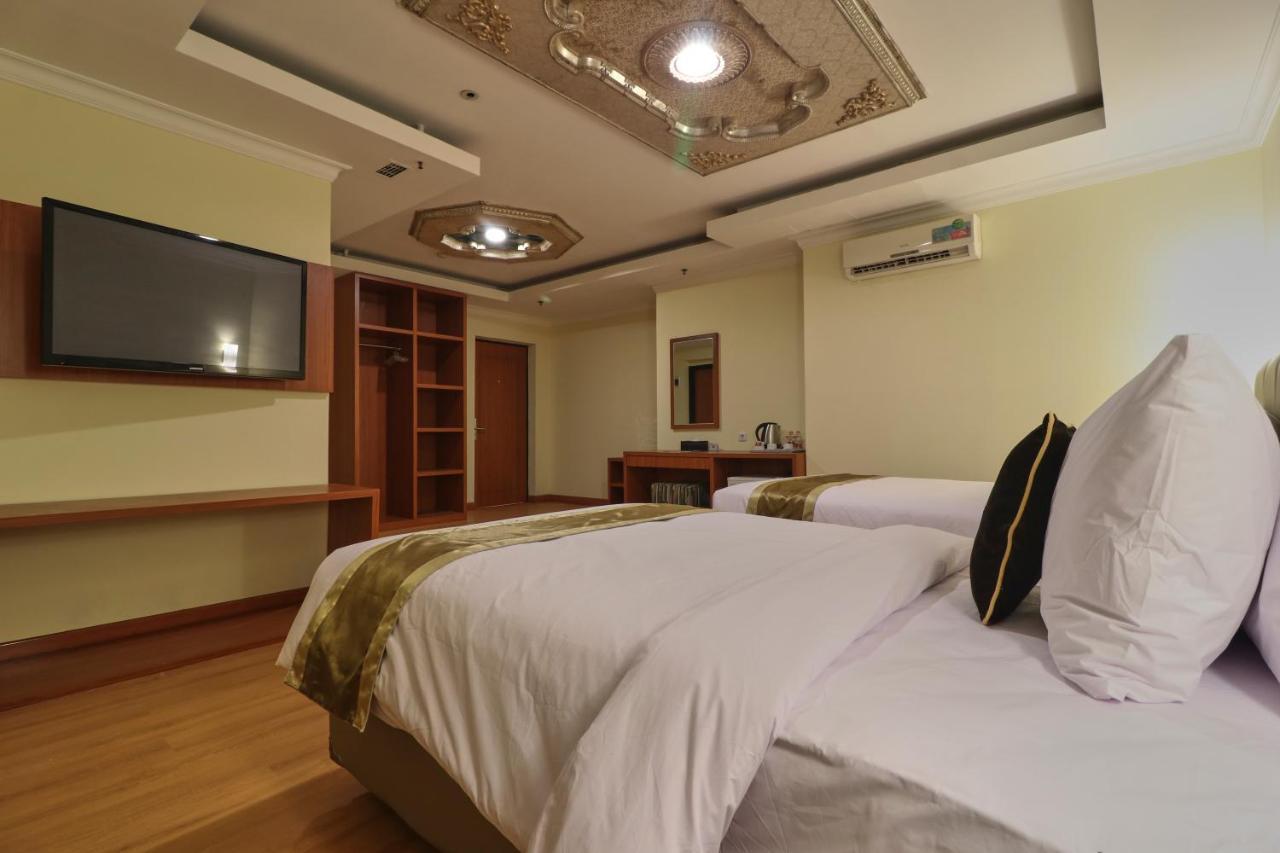 Coins Hotel Jakarta Luaran gambar