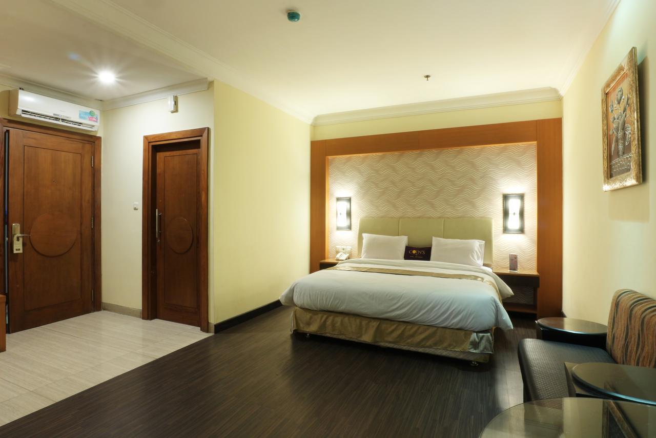Coins Hotel Jakarta Luaran gambar