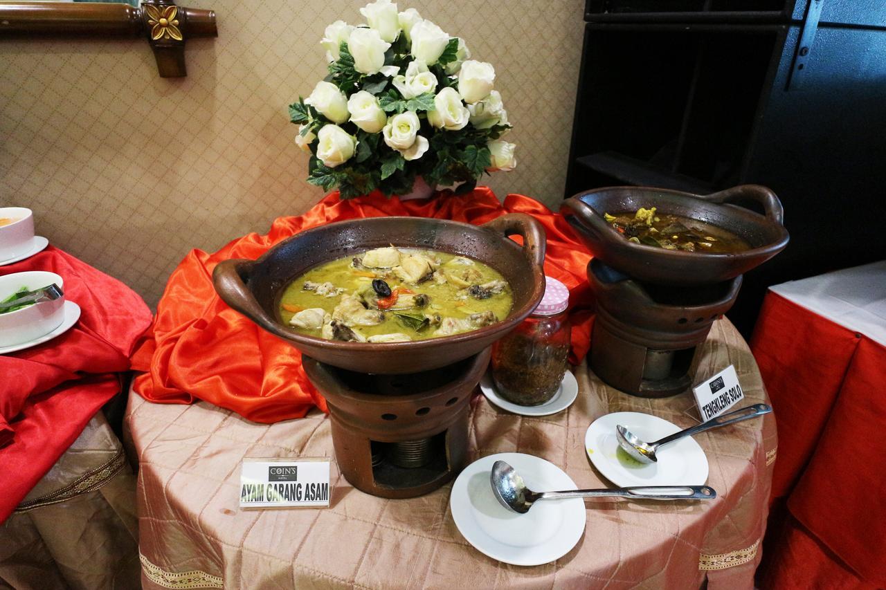 Coins Hotel Jakarta Luaran gambar